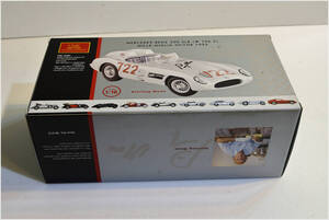 CMC M-072 1:18 メルセデスベンツ 300 SLR (W196S) MILLE-MIGLIA-VICTOR 1955, サインバージョン　（管理番号：R0120）