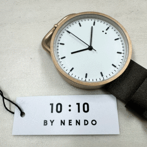 【未使用・アウトレット処分品】　10:10 BY NENDO　buckle　buckle003　white&gold　クォーツ　36mm　佐藤オオキ　デザイン時計