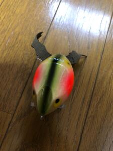 トイズ フロッグ frog ウッデンフロッグ パロット