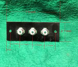 ＲＣＡ受けジャック３個付き基板ジャックの色は白全部ベーク76mm×27mm基板送料全国一律ゆうメール１８０円