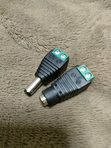 DC電源コネクタ　DCプラグ　DCジャック　アダプター　cctv　5.5x2.1mm　ソルダーレス端子