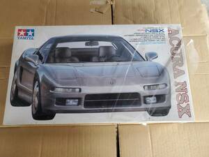 タミヤ　１/２４スケール　ＮＯ２４１０１　ホンダ　アキュラＮＳＸ　新品　