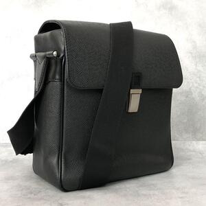 1円【極美品】LOUIS VUITTON ルイヴィトン タイガ ヤランガ ショルダーバッグ クロスボディ 本革 レザー 黒 ブラック メンズ M30822