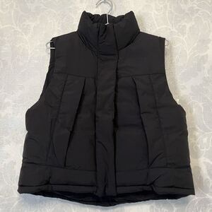 新品 タグ付き ★ Te chichi テチチ ナイロンタンブラークロップド中綿ベスト ブラック フリーサイズ ★ 黒 アウター 防寒 軽量