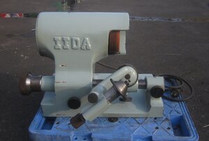 【中古品】飯田製作所 IIDA 刃物研磨機 100V シャープナー エンドミル ドリル バイト グラインダー バフ 研磨 研削 砥ぎ 工具 研磨