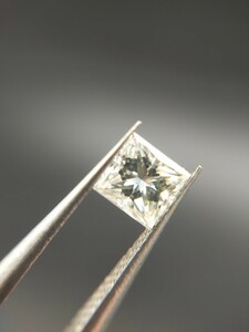 0.548ct M VS1 プリンセスカット VSクラス 0.5ct 0.5カラット 大粒 ダイヤ 天然ダイヤモンド ルース 宝石 CGL ソーティング 中宝研