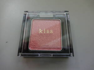 ☆Kiss☆　キス 　シアー グリッターアイズ03 DAZZLING GIRL アイカラー　（中古品）