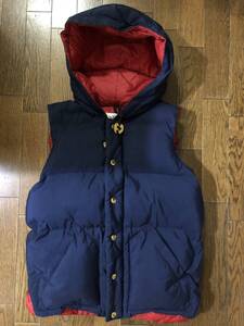 CRESCENT DOWN WORKS × TOMORROWLAND クレセントダウンワークス× トゥモローランド DOWN VEST フード付きダウンベストネイビー M