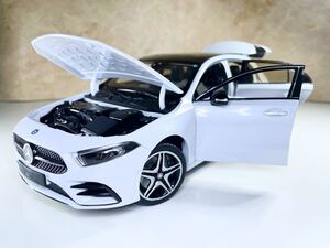 1／18 NOREV Mercedes-Benz AーClass AMGline