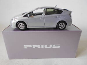 H / TOYOTA トヨタ PRIUS プリウス 色見本 ミニカー 1/30 30系 ⑧ 9AE ライトパープルマイカメタリック ドア開閉 非売品 未使用自宅保管品