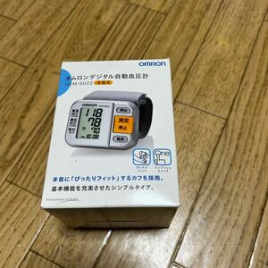 OMRON 自動血圧計 手首式 HEM-6022