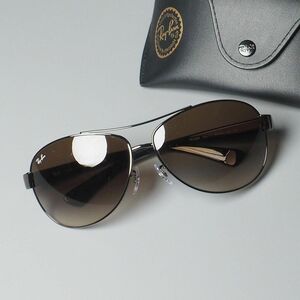 GQ0662◎イタリア製 Ray-Ban レイバン Aviator アビエーター サングラス ティアドロップ RB3386 004/13 ケース付 67□13 130