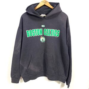 ■ NBA Boston Celtics ブラック プリント スウェット パーカー フーディ 古着 ボストン セルティックス バスケ フェード 黒 ストリート ■