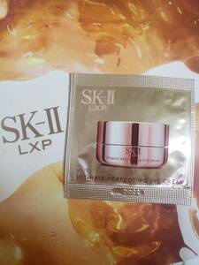 新品★SK-II LXP アルティメイト パーフェクティング アイクリーム　0.5g♪目元用クリーム★サンプル