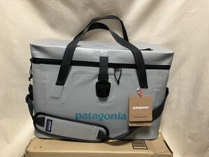 新品 patagonia ストームサージ　グレートディバイダー カメラ フィッシング 防水 surf ダイビング ガイドウォーター ストームフロント