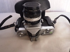 ●ニコン　Nikon Nikomat FTN 一眼レフカメラ [B0217W1]