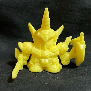 ガン消し 外伝 アルガス騎士団 1 剣士ゼータ 黄色　yellow アルガスナイトゼータ　ガシャポン　ガンダム GUNDAM ナイトガンダム 外伝