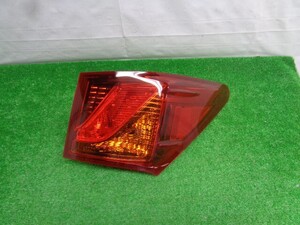 レクサス／ＧＳ３５０　GRL10　右テールランプ　LED　ユニット　コイト30-392　No.813354【品番　81551-30C80】