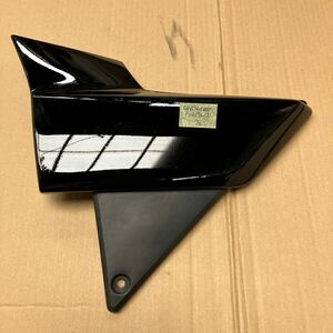 GSX 400 インパルス　 サイド カバー 左