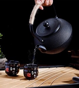 鉄壺 茶壺 一等品 茶壷 急須 茶器 茶道具 砂鉄 手作り鉄 やかんを沸かす お茶の道具 容量：1.2L