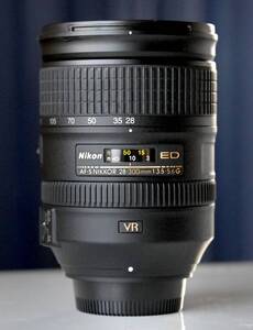 １円スタート！美品！　AF-S NIKKOR 28-300mm f/3.5-5.6G ED VR