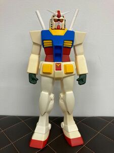 機動戦士ガンダム ソフビ フィギュア 創通・サンライズ 汚れあり キズあり 黄ばみあり ガンダム ソフビ 機動戦士ガンダム GUNDAM