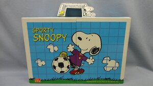 マクドナルド スヌーピー sporty snoopy フィギュア８体セット入りBOX 開封 ハッピーセット PEANUTS