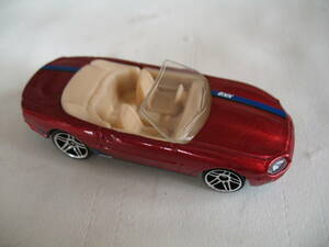 Hot WHeels製 JAGUAR XK-8　（赤）　　1/60