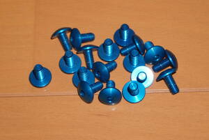 ※ポジポリーニ　アルミ六角穴ボタンボルト　M5×10　P0.80　18個セット　ブルー※