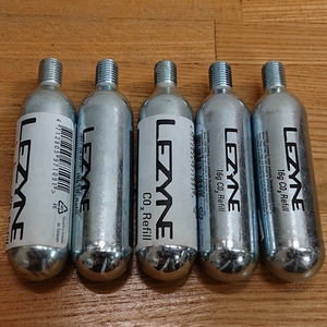 びっくり！【LEZYNE】携帯ポンプ用 CO2カートリッジねじ式/16G 5本セット