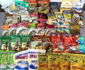 ☆4585☆釣り餌 まとめ売り 約42点セット 約15kg/ 淡水釣り/鯉釣/釣り堀/釣り餌/釣り道具/大量/色々/エサ