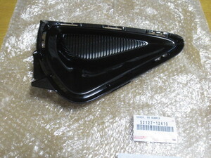 トヨタ カローラフィールダー NZE161G 164G 165G系 フロント右バンパーホールカバー 52127-12410 未使用品 TOYOTA COROLLA Bumper Cover RH