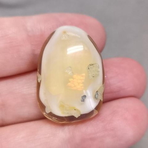 27.25ct エチオピア産ウェロ地区エッグインオパール ルース