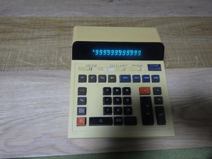 カシオ　ｃａｓｉｏ　のレトロな電卓　ELECTRONIC CALCULATOR FN-20　送料込みです。