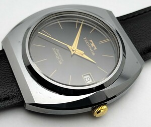 紳士用　テクノス　自動巻き腕時計　美しい超硬ケース×ブラック文字盤　1970年代