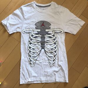 新古品　エアジョーダン Tシャツ 白　AJ