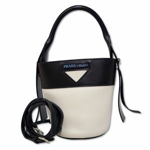 プラダ PRADA 1BE015 レザー ウーヴェルチュール 2way ワンショルダー バケットバッグ BLACK/WHITE(ブラック/ホワイト) レディース