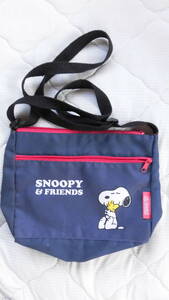 PEANUTS ピーナッツ SNOOPY AND FRIENDS スヌーピー　ミニショルダー