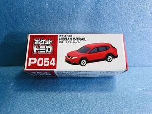ポケットトミカ　NISSAN X−TRAIL 日産　エクストレイル　赤　レッド　ミニカー