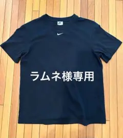 NIKE   Tシャツ　黒