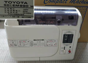 [中古]TOYOTA コンパクトミシン EM990 W 電源投入確認