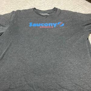 ⑦半袖Tシャツ saucony グレー　XXLサイズ