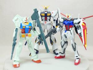 【ジャンク扱い・素組み】 EG ストライクガンダム / νガンダム / ガンダム フルウェポン 3体セット 完成品 ジャンク 素組