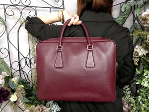 ●超美品●PRADA プラダ●メンズ●三角ロゴプレート●サフィアーノ レザー 本革●ブリーフケース●ワイン●SV金具●A4 書類 収納●Js50892