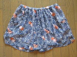 【新品】ZARA花柄ポケット付きスカート　L