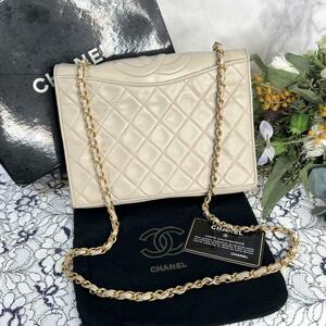 CHANEL シャネル【美品】 ビンテージ チェーンショルダーバッグ マトラッセ