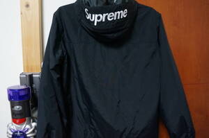 完売 Supreme Hooded Logo Half Zip Pullover 17AW 人気のブラック Ｓsize シュプリーム ロゴ フーディー ジャンバー ジャケット パーカー