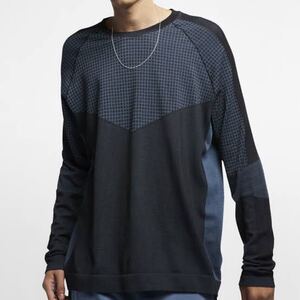 美品 送料無料★NIKEナイキ★TECH PACKテックパック長袖ニットTシャツ/メンズSサイズ★ロングスリーブロンTカットソートップス送料込み