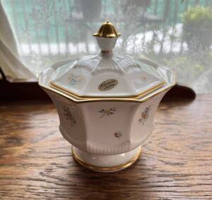 ノリタケ アイボリーチャイナ キャンディーポット 60年代 8角形 Noritake Ivory China キャンディボックス 未使用品 シール付き 昭和レトロ