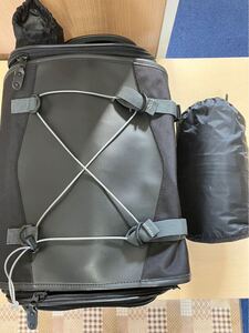 （ZY038)長期保管品 中古　フィールドシートバッグ　防寒具？　2点セット　アウトドア　ツーリング バイク